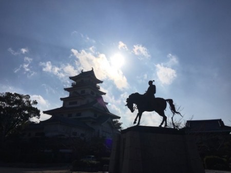 055 Imabari castle and Statue of ancestors